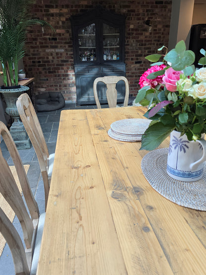 The 'Cedarhurst' (pictured with the rustic pine finish)