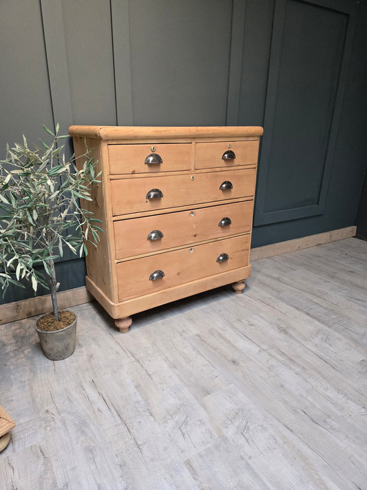 Antique pine chest of drawers - SOLD