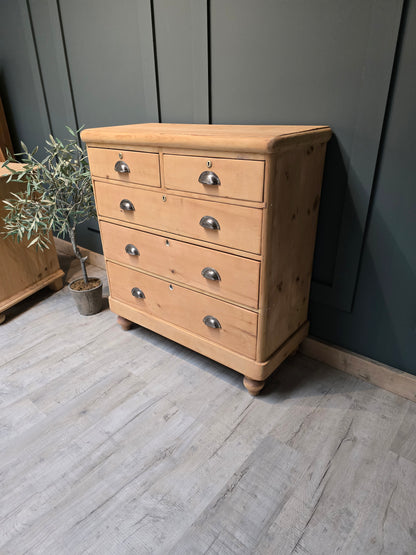 Antique pine chest of drawers - SOLD