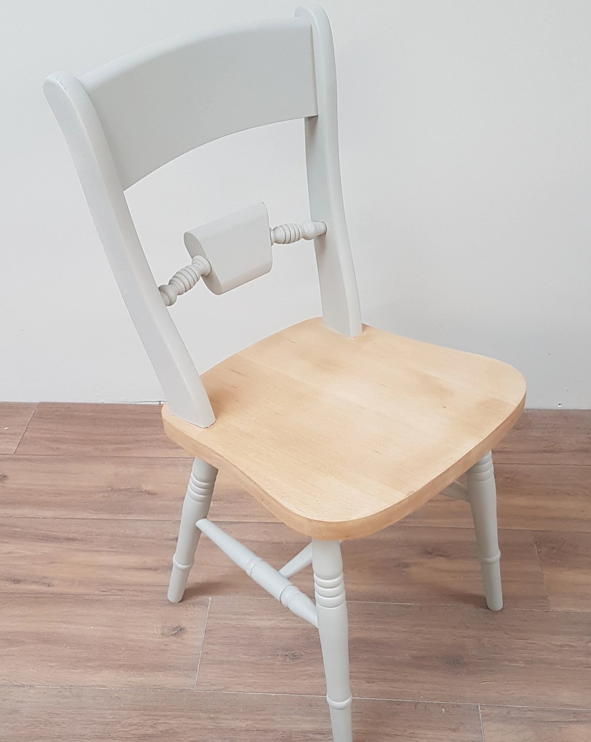 The Barback farmhouse Chair