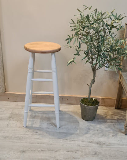 Pilgrim bar stool