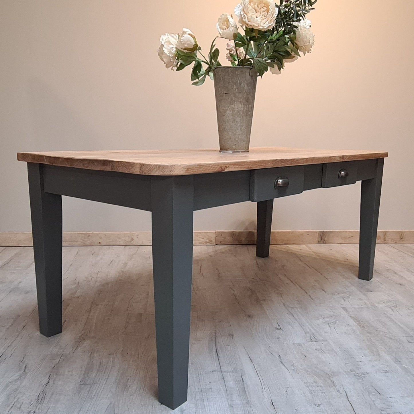 The 'Winchcombe' (pictured with the clear wax finish)