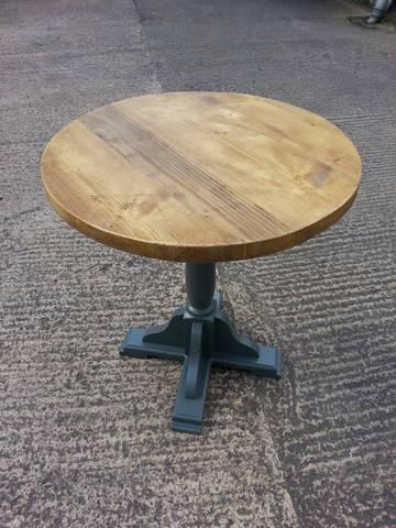 Round Shabby chic reclaimed pub table - Country Life Furniture - Quality Interiors